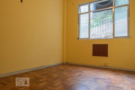 Sala de apartamento para alugar com 1 quarto, 47m² em Santa Teresa, Rio de Janeiro