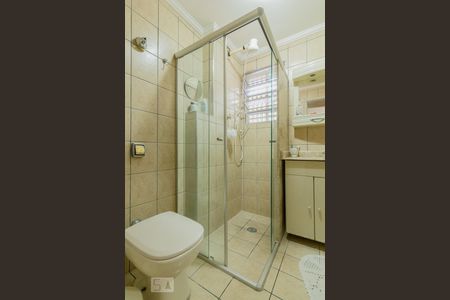 Banheiro  de apartamento para alugar com 2 quartos, 76m² em Vila Bastos, Santo André