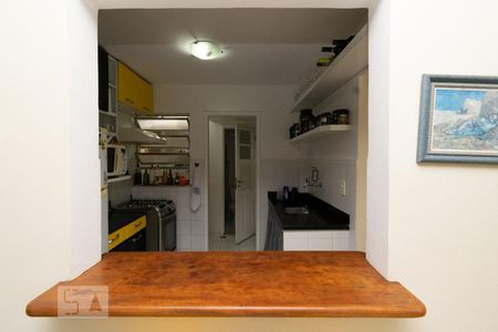 COZINHA de apartamento à venda com 2 quartos, 85m² em São Domingos, Niterói