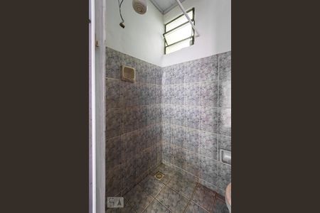 Banheiro - Box de kitnet/studio para alugar com 1 quarto, 18m² em Braz de Pina, Rio de Janeiro