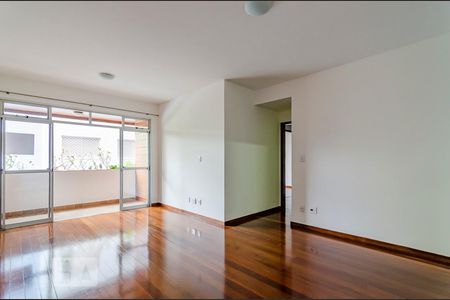 Sala de apartamento para alugar com 3 quartos, 110m² em Ipiranga, Belo Horizonte