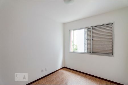 Quarto 1 de apartamento para alugar com 3 quartos, 110m² em Ipiranga, Belo Horizonte