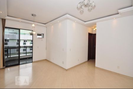 Apartamento à venda com 78m², 2 quartos e 1 vagaSala