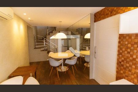 Sala de apartamento para alugar com 1 quarto, 100m² em Gragoatá, Niterói