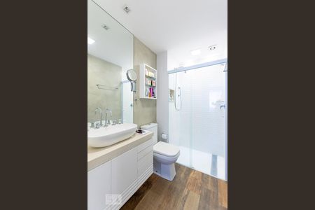 Banheiro 1  de apartamento à venda com 1 quarto, 100m² em Gragoatá, Niterói