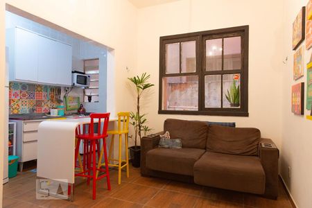 Sala de apartamento à venda com 2 quartos, 50m² em Petrópolis, Porto Alegre