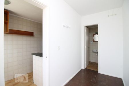 Quarto de Serviço de apartamento para alugar com 2 quartos, 80m² em Rio Branco, Porto Alegre