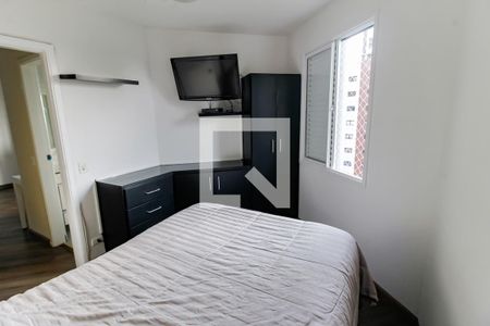 Quarto de apartamento à venda com 1 quarto, 43m² em Vila Suzana, São Paulo