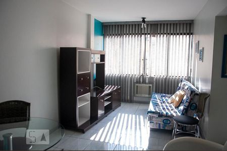 Sala de apartamento para alugar com 1 quarto, 59m² em Menino Deus, Porto Alegre