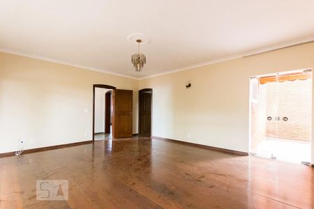 Sala de casa para alugar com 4 quartos, 432m² em Cidade Universitária, Campinas