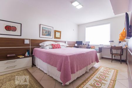 Apartamento para alugar com 4 quartos, 190m² em Asa Norte, Brasília