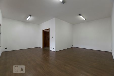 Casa à venda com 380m², 7 quartos e 6 vagasSala