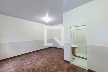 Sala/Quarto de casa para alugar com 1 quarto, 45m² em Pilares, Rio de Janeiro