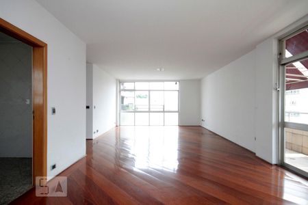 Sala de apartamento à venda com 3 quartos, 198m² em Consolação, São Paulo