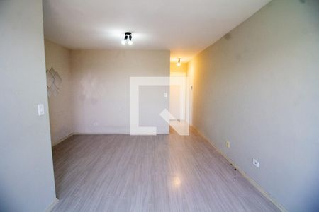 Sala de apartamento à venda com 3 quartos, 68m² em Continental, Osasco