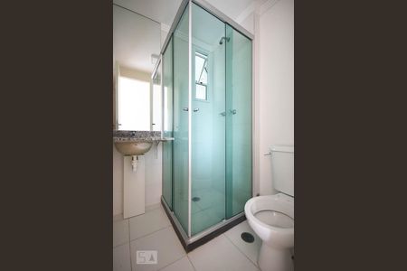 Banheiro de apartamento à venda com 3 quartos, 62m² em Pirajussara, São Paulo