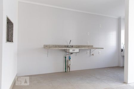 Cozinha de apartamento para alugar com 1 quarto, 42m² em Santa Cecília, Porto Alegre