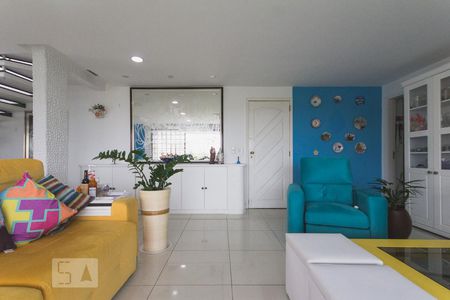 Sala de apartamento para alugar com 6 quartos, 320m² em Barra da Tijuca, Rio de Janeiro