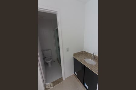 Banheiro de apartamento para alugar com 1 quarto, 36m² em Taquara, Rio de Janeiro