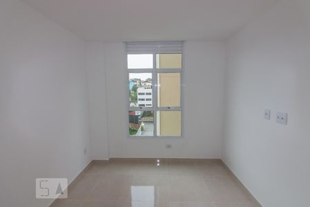 Quarto  de apartamento à venda com 1 quarto, 40m² em Taquara, Rio de Janeiro