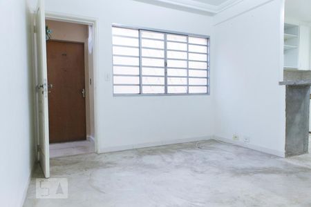 Sala  de apartamento para alugar com 3 quartos, 79m² em Setor Sudoeste, Goiânia