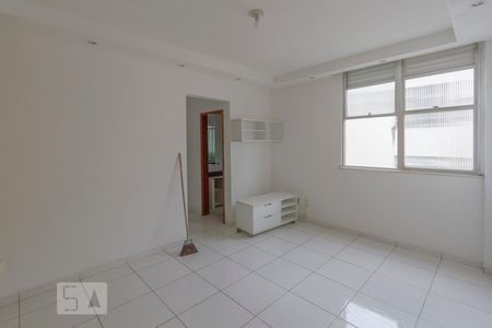 Sala de apartamento para alugar com 1 quarto, 46m² em Barreto, Niterói