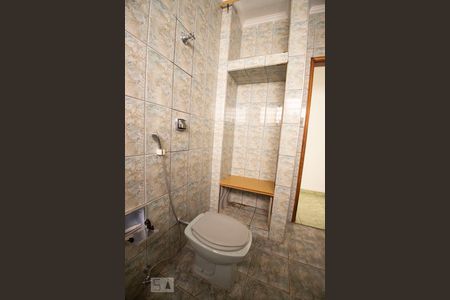 banheiro  de casa à venda com 3 quartos, 147m² em Vila Lemos, Campinas