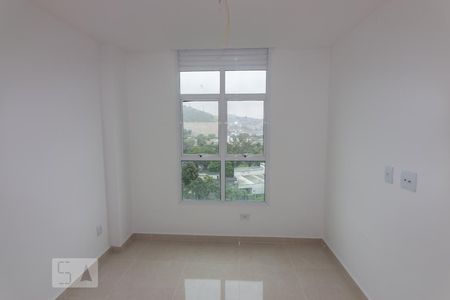 Quarto de apartamento à venda com 1 quarto, 36m² em Taquara, Rio de Janeiro