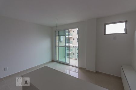 Sala e Cozinha de apartamento para alugar com 1 quarto, 36m² em Taquara, Rio de Janeiro