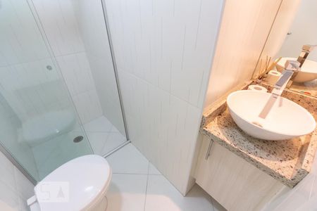 Banheiro 01 de apartamento para alugar com 3 quartos, 80m² em Perdizes, São Paulo
