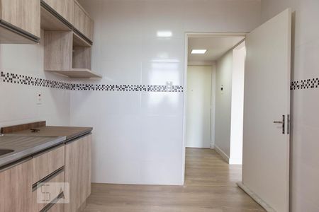 Cozinha de kitnet/studio para alugar com 1 quarto, 41m² em Humaitá, Porto Alegre