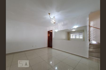 Sala de casa à venda com 5 quartos, 190m² em Vila Gumercindo, São Paulo