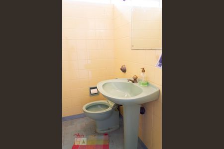 Apartamento à venda com 450m², 4 quartos e 4 vagas Apartamento à venda com 450m², 4 quartos e 4 vagasBanheiro Corredor