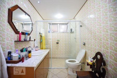 Banheiro Social de casa à venda com 3 quartos, 220m² em Jardim Umuarama, São Paulo