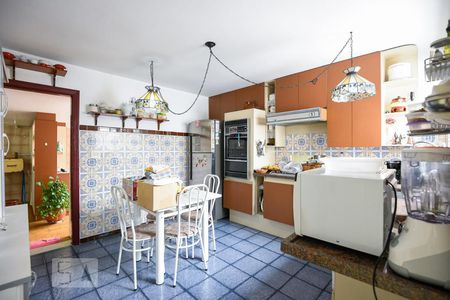 Cozinha de casa à venda com 3 quartos, 220m² em Jardim Umuarama, São Paulo
