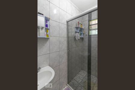 Banheiro de casa para alugar com 1 quarto, 80m² em Vila Verde, São Paulo