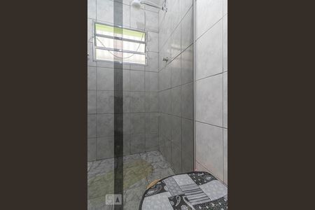 Banheiro de casa para alugar com 1 quarto, 80m² em Vila Verde, São Paulo