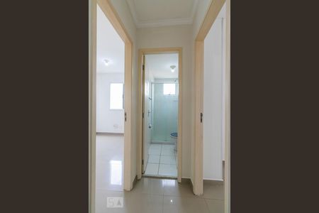 Corredor de apartamento para alugar com 2 quartos, 55m² em Jardim America da Penha, São Paulo