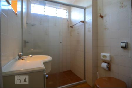 Banheiro de apartamento à venda com 2 quartos, 80m² em São José, Porto Alegre