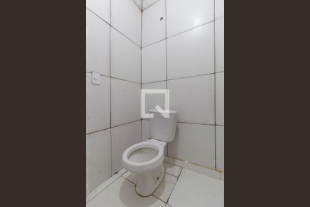 Banheiro de casa para alugar com 1 quarto, 32m² em Vila Brasil, São Paulo