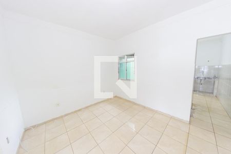 Sala de casa para alugar com 1 quarto, 60m² em Irajá, Rio de Janeiro