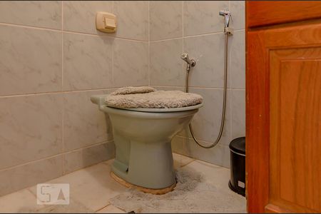 Banheiro Social de casa à venda com 3 quartos, 208m² em Palmares, Belo Horizonte