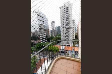 Varanda da Sala de apartamento para alugar com 2 quartos, 85m² em Vila Nova Conceição, São Paulo