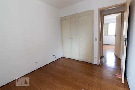 Quarto 2 de apartamento para alugar com 2 quartos, 85m² em Vila Nova Conceição, São Paulo