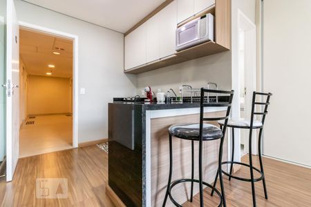 Cozinha de kitnet/studio à venda com 1 quarto, 25m² em Bethaville I, Barueri