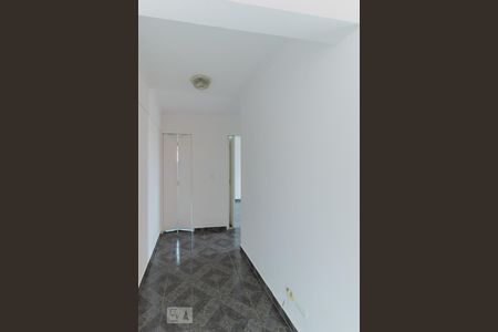 Corredor de apartamento à venda com 2 quartos, 74m² em Jardim Artur Alvim, São Paulo