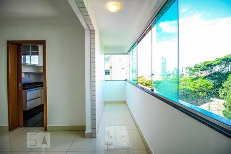 Sala de apartamento para alugar com 4 quartos, 150m² em Santo Antônio, Belo Horizonte