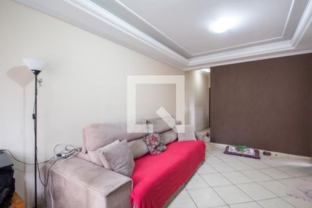 Casa à venda com 200m², 3 quartos e 6 vagasSala