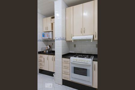 Cozinha de apartamento à venda com 1 quarto, 50m² em Floresta, Porto Alegre