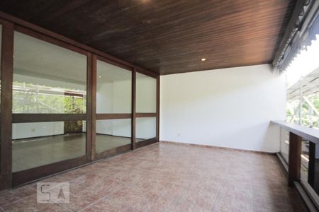 Varanda de apartamento para alugar com 3 quartos, 190m² em Barra da Tijuca, Rio de Janeiro